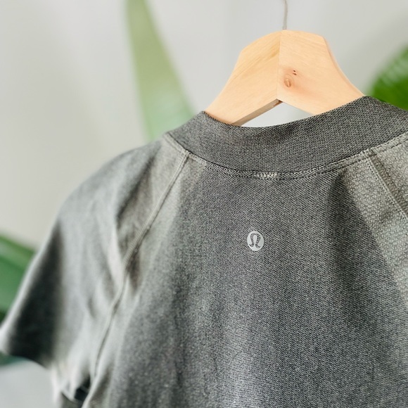 Lululemon Seamless Training Short Sleeve Shirt - Picture 4 of 5